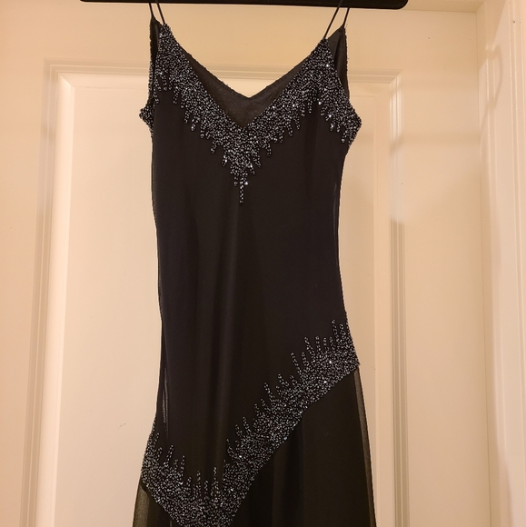 J Kara Black Silver Beaded Asymmetrical Cami Dress With V Neck size 8 like new - Picture 10 of 15